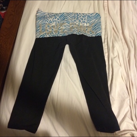 Knee length yoga pants