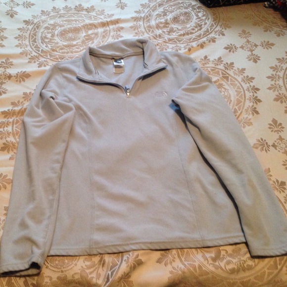The NorthFace Pullover