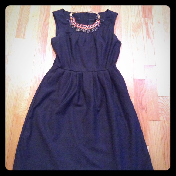 Navy blue H&m dress.