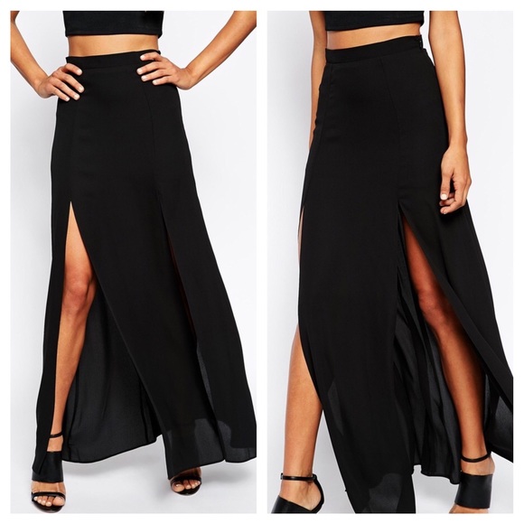 Dresses & Skirts - Black flowy maxi double split skirt small