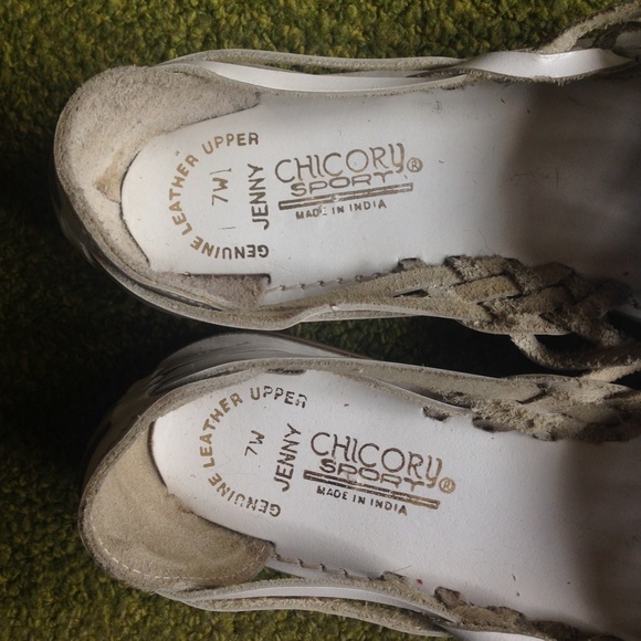 *SOLD* White Woven Leather Sandals - Picture 4 of 4