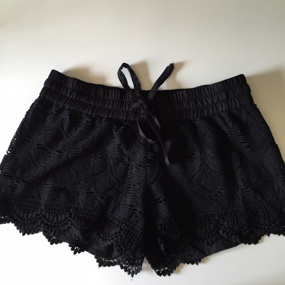 Sold • Beautiful Black Crochet Shorts - Picture 4 of 4