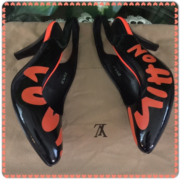 ๐Host Pick๐Auth Louis Vuitton Graffiti pumps - Picture 2 of 4