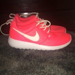 Pink Nike Roshe Runs