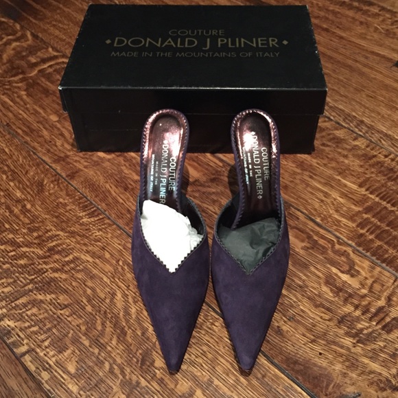 Donald J. Pliner Shoes - Donald J Pliner Couture plum mules