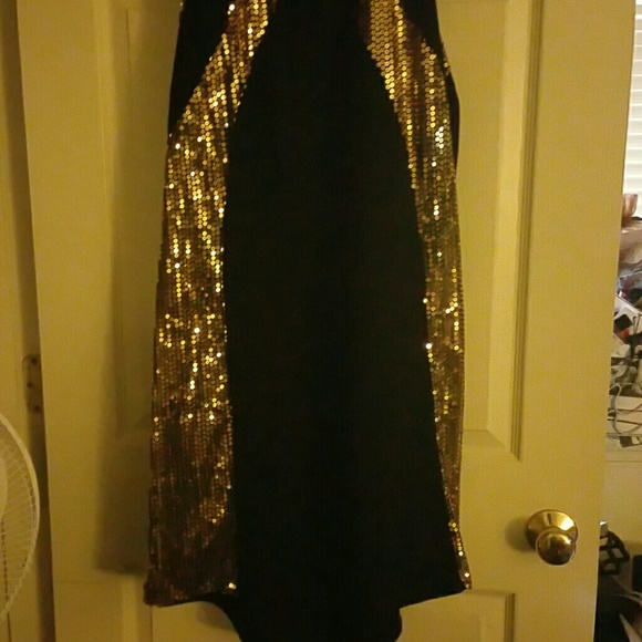 Dress - Picture 2 of 3