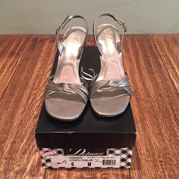 Delman gunmetal cherish sandal