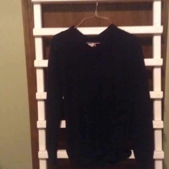 Sweater - Picture 1 of 1