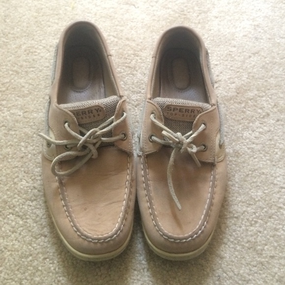 Light brown Sperry Top-Sider boat shoeS