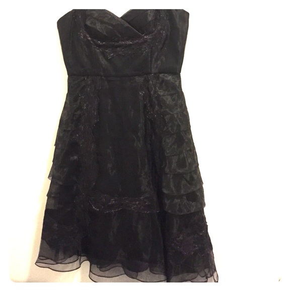 BCBG Maxazaria strapless dress, New condition!