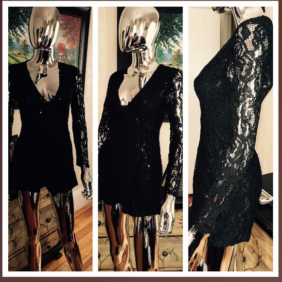 Lace romper 3 available , only SMALL - Picture 2 of 4