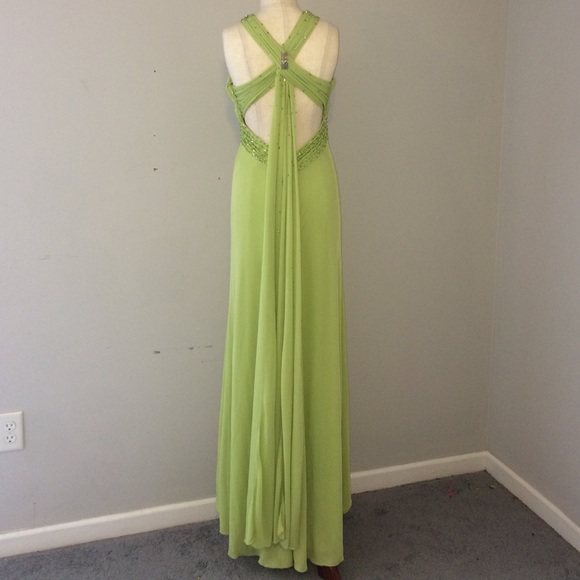 Formal Dress - Picture 2 of 3