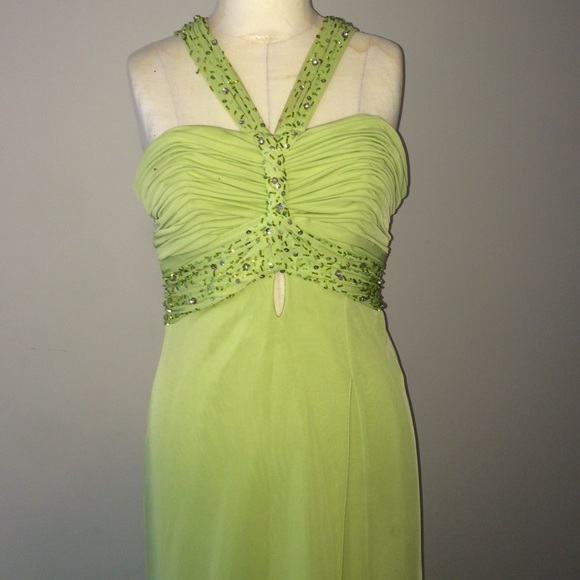 Formal Dress - Picture 3 of 3