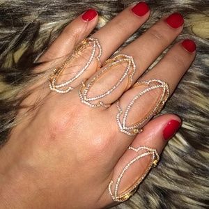 Gorgeous delicate statement ring in Rose gold