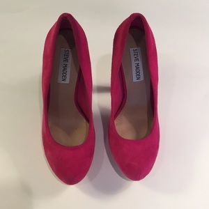 Hot Pink Pumps