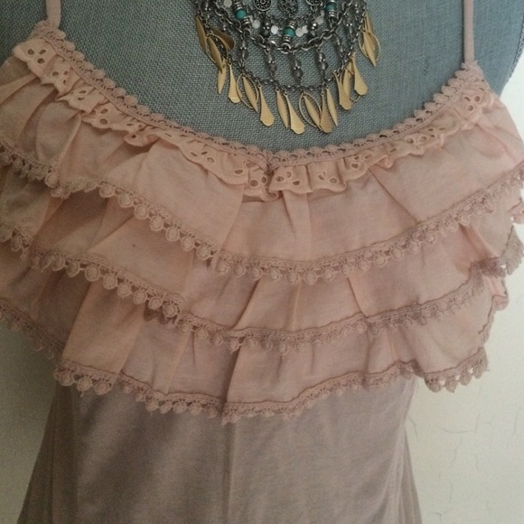 VS Ruffle cami top - Picture 2 of 4