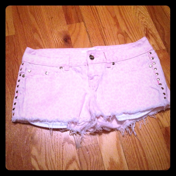 Pink collection light pink leopard shorts