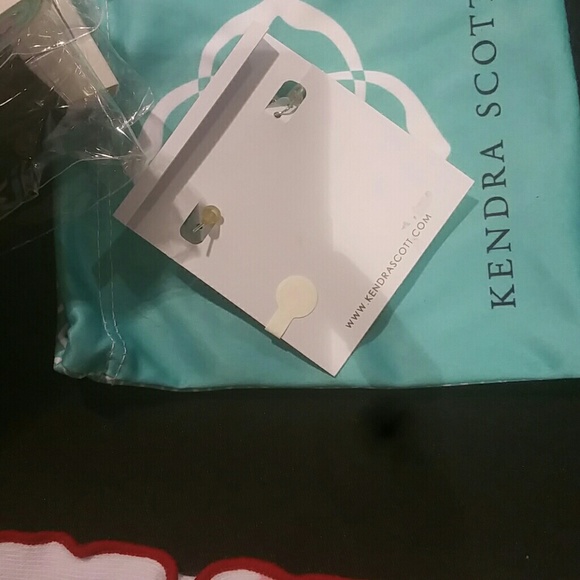 Sold KENDRA SCOTT EARRINGS- Elle's Chalcedony - Picture 2 of 4