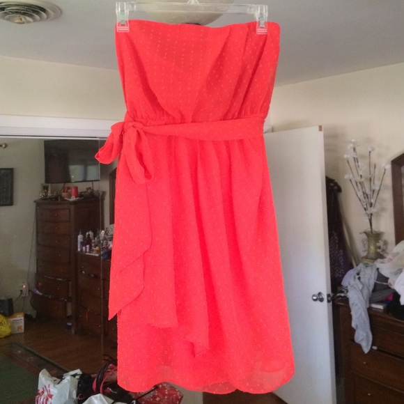 Strapless dress