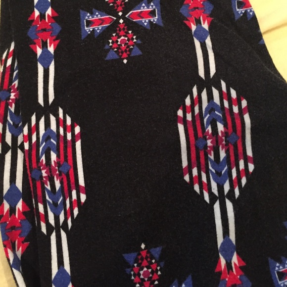Charlotte Russe Red white and blue Aztec leggings - Picture 3 of 3