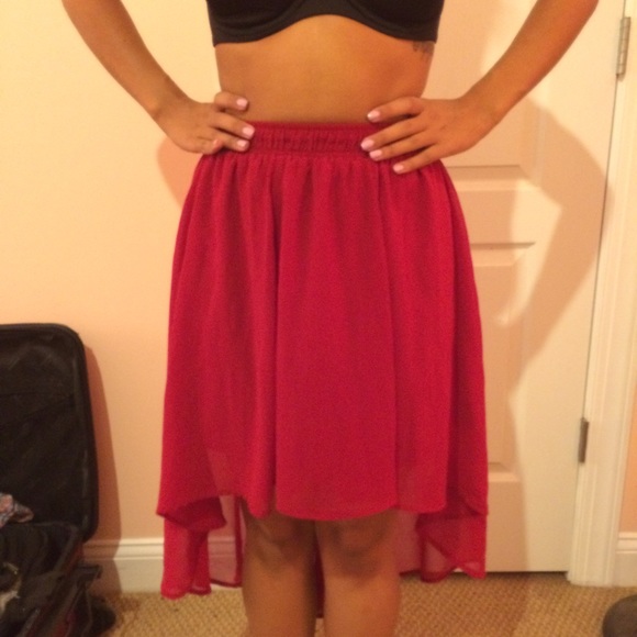 Red High-low Skirt - Picture 3 of 4