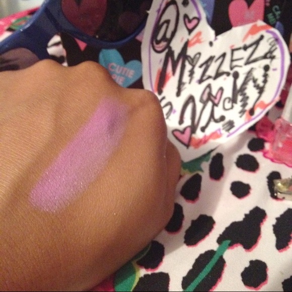 ~: *~BRAND NEW❤️Cupids Bow Matte Lip-Stick::❤️ - Picture 4 of 4