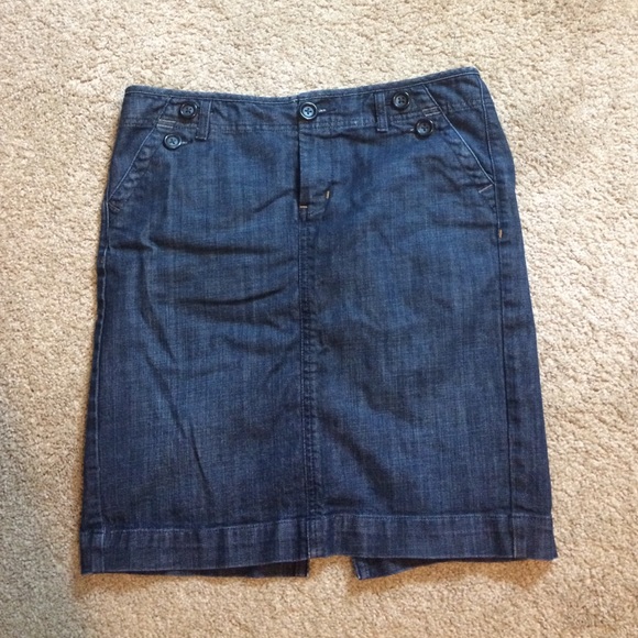 Gap denim pencil skirt