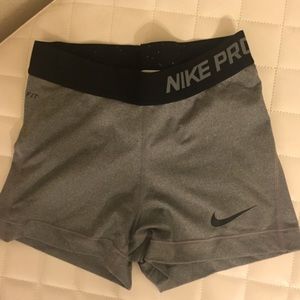 Nike pro bundle