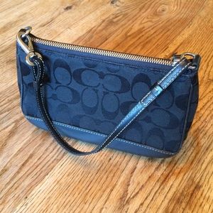 Authentic vintage COACH hand bag!