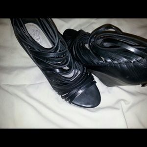 Black Leather Gladiator   sanders