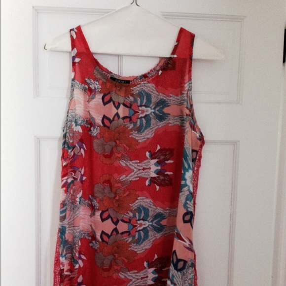 ☀️ Sassy vibrant high low tank top ☀️ 4 for $35 - Picture 1 of 3