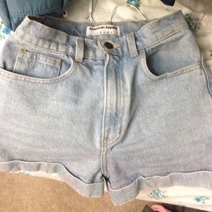 ISO TRADING ONLY for a size 24 medium wash Shorts