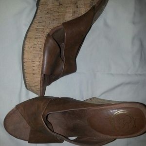 Jessica  Simpson  Barebacks