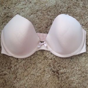 32D Strapless nude VS bra