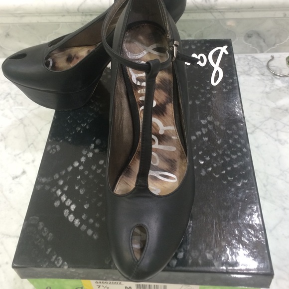 SAM EDELMAN HEELS - Picture 2 of 3