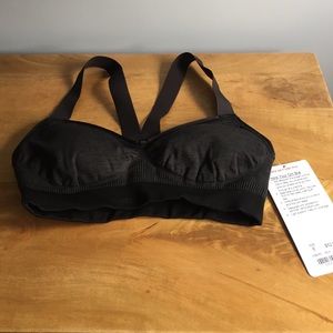 Lululemon Hold Your Om Bra. NWT