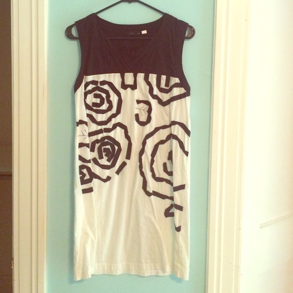 Urban Outfitters shift dress