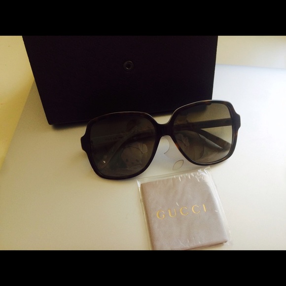 Gucci sunglasses