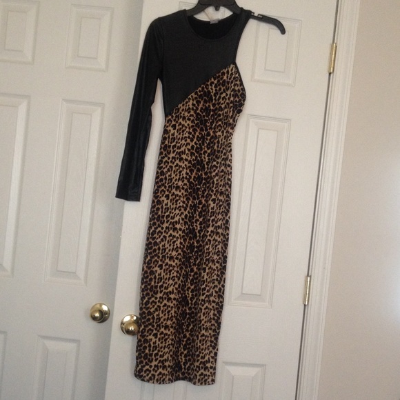 Dresses & Skirts - Bodycon Dress