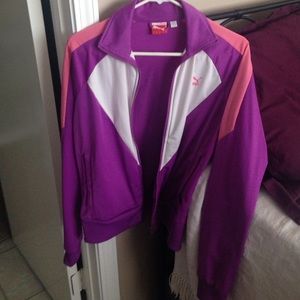 Puma athletic sweatshirt