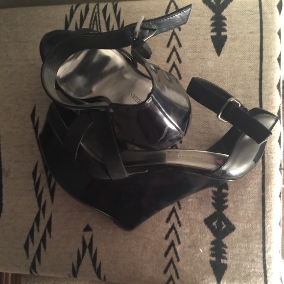 Shoes - Picture 3 of 3