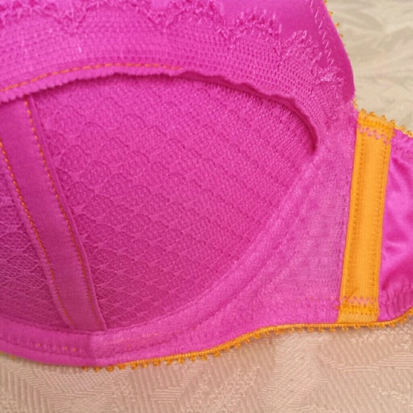 Bra - Picture 3 of 3