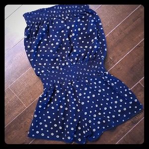 NWOT🌼Daisy Terrycloth Romper🌼