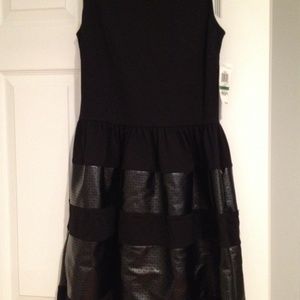 Barr lll black dress