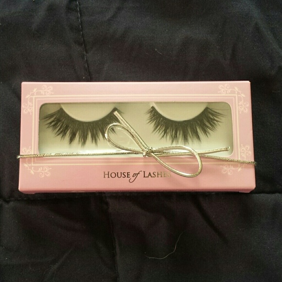 Eye lashes
