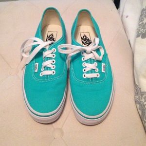 Women's never worn Vans