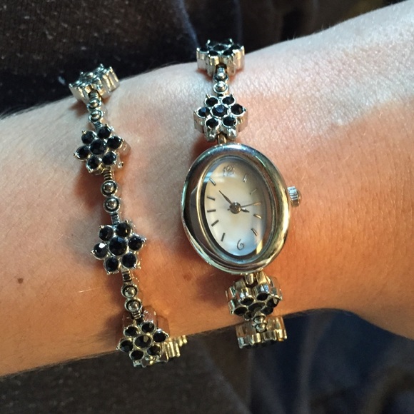 Watch and bracelet set - Picture 1 of 3
