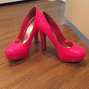 Pop of color platform heel