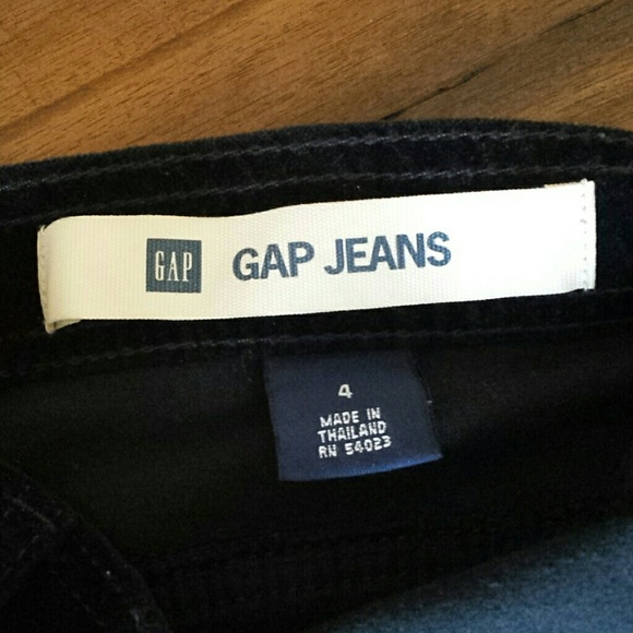 GAP Skirt - Picture 3 of 3