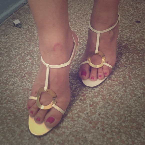 monolo white / gold sandals